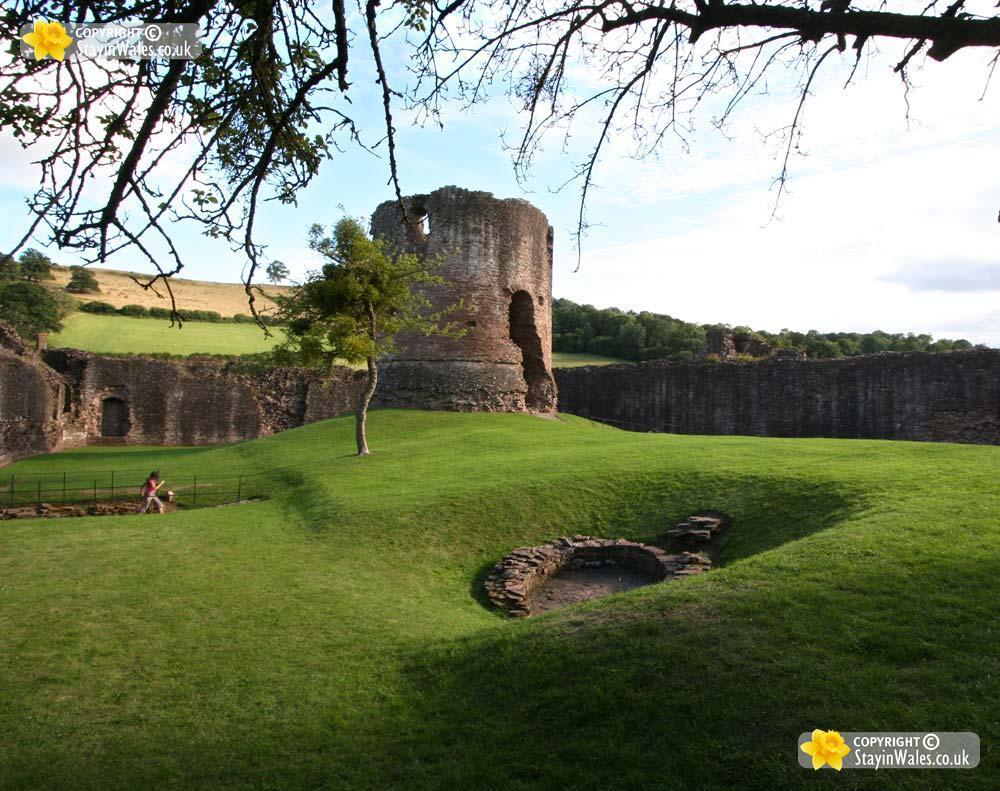 Skenfrith picture