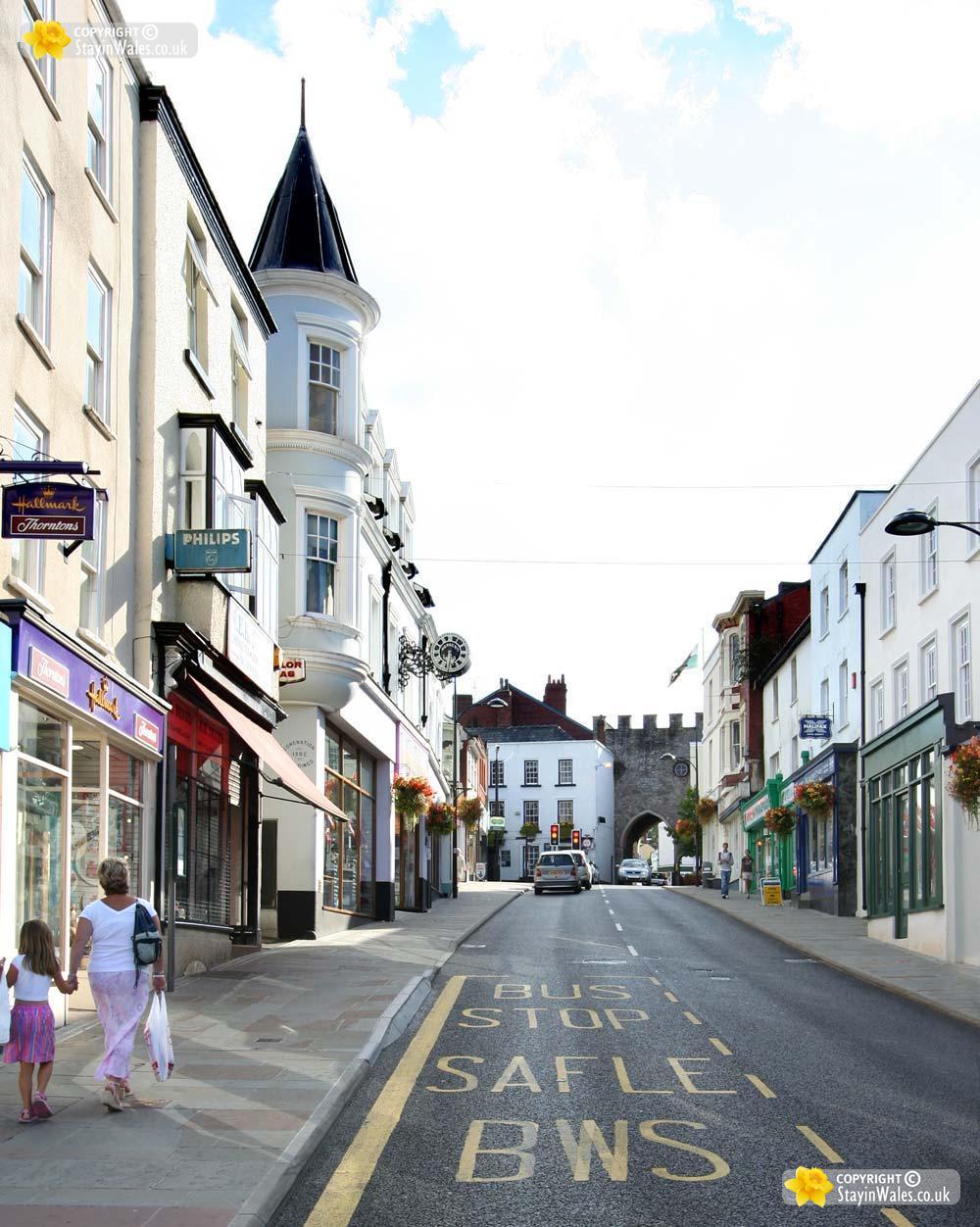 Chepstow picture