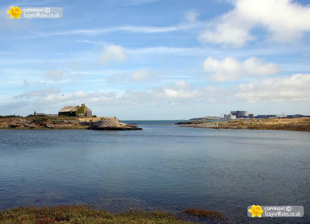 Cemlyn Bay picture