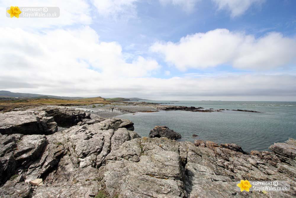 Cemlyn Bay picture