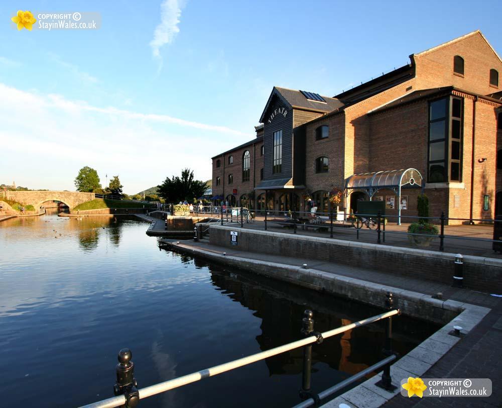 Theatr Brycheiniog Brecon