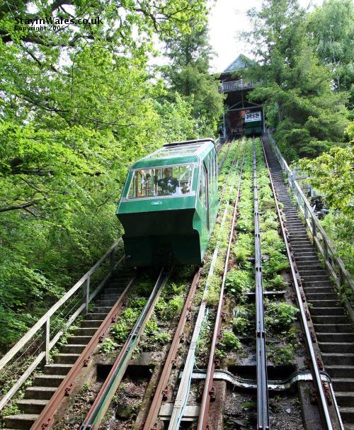 Water powered cliff railway