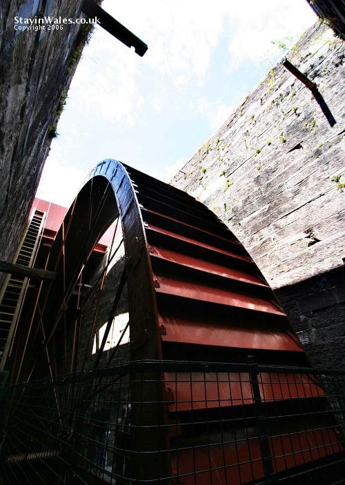 Water wheel at the National Slate Museum