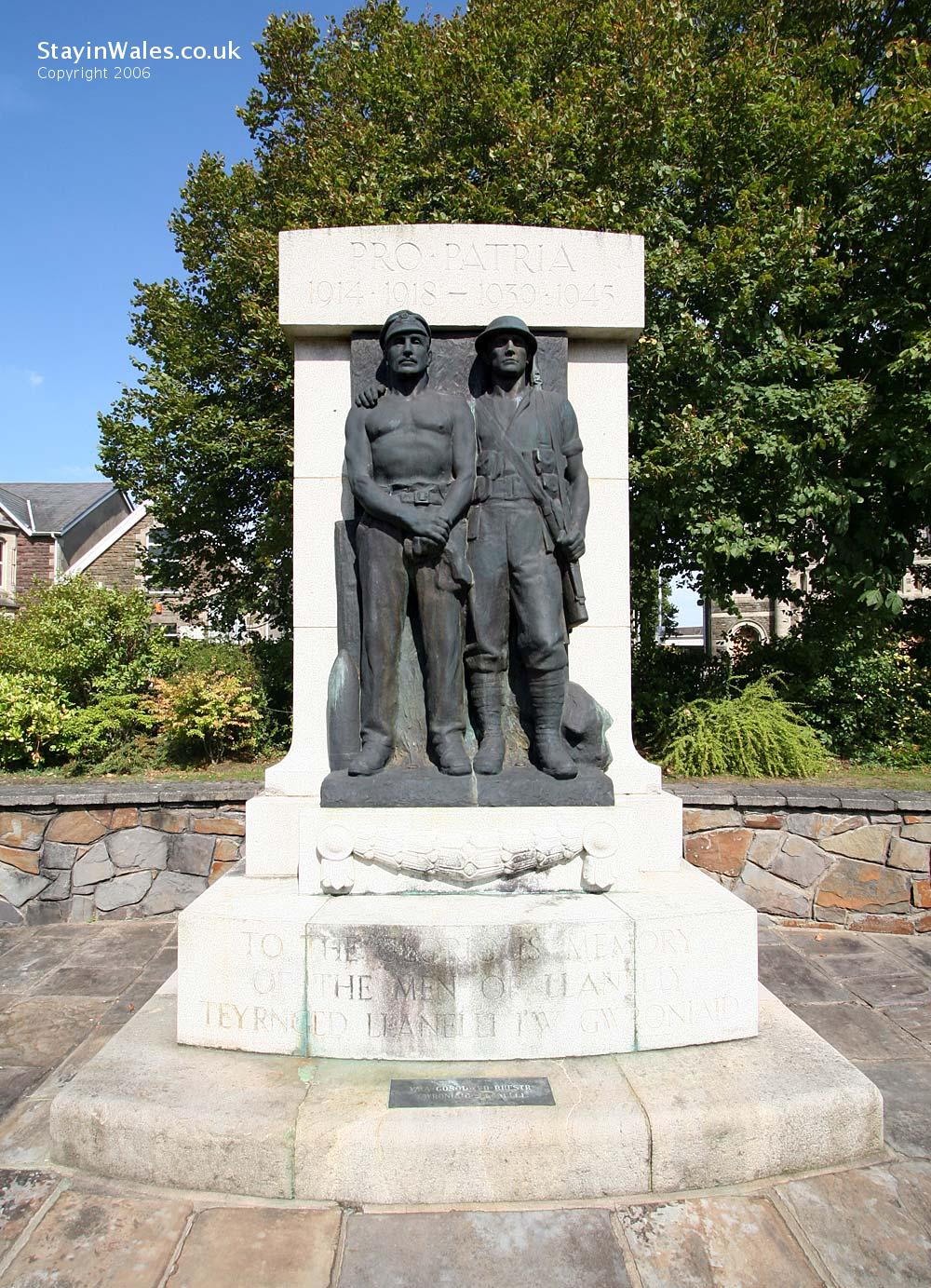 Llaelli War Memorial