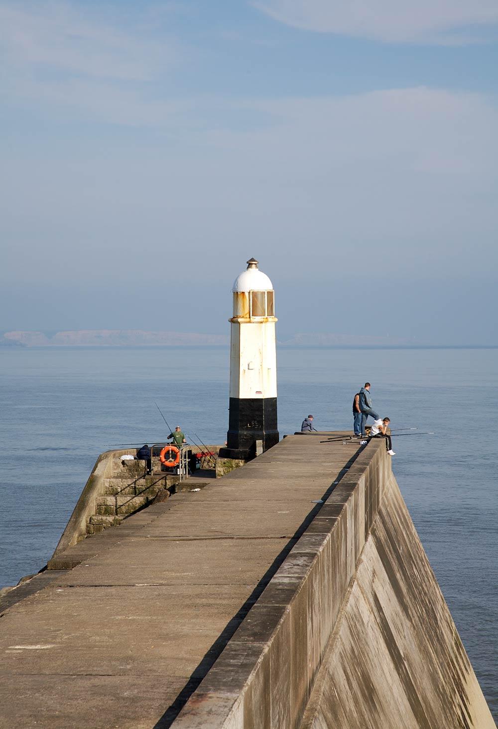 Porthcawl breakwater lighthouse