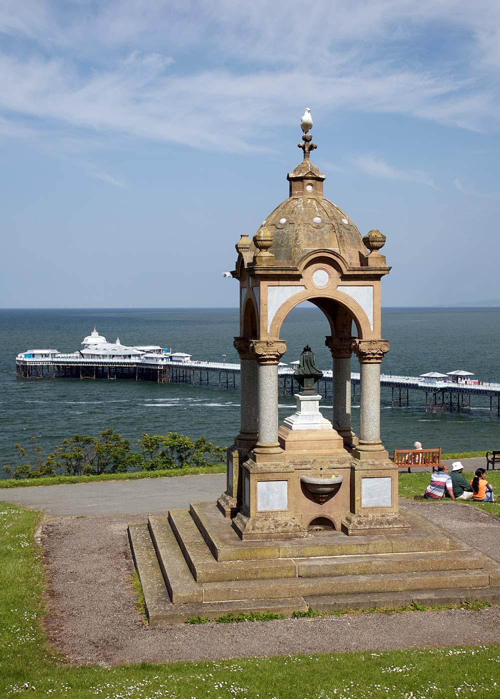 Victoria Fountain
