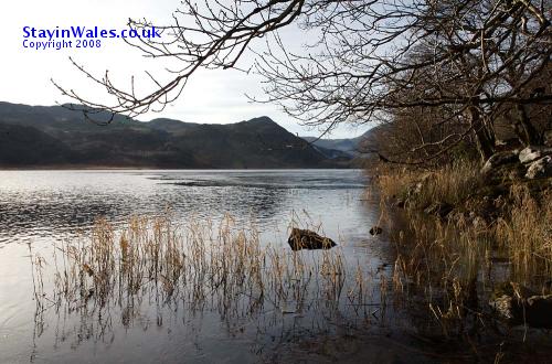 Llyn Dinas in winter