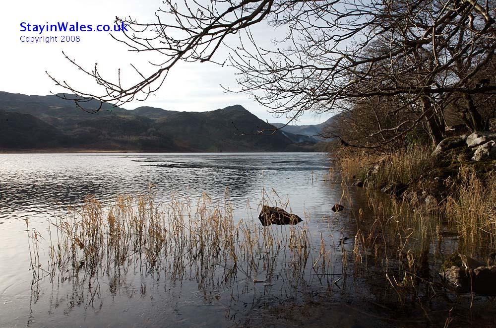 Llyn Dinas in winter
