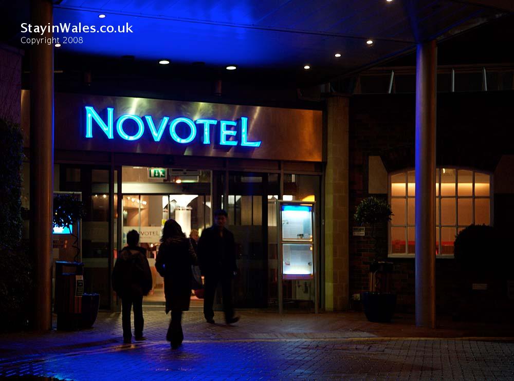 Entrance to Novotel Cardiff centre