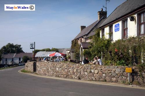 Kings Head pub and accommodation, Rhossili Bay