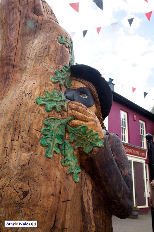 Twm Sion Cati statue, Tregaron