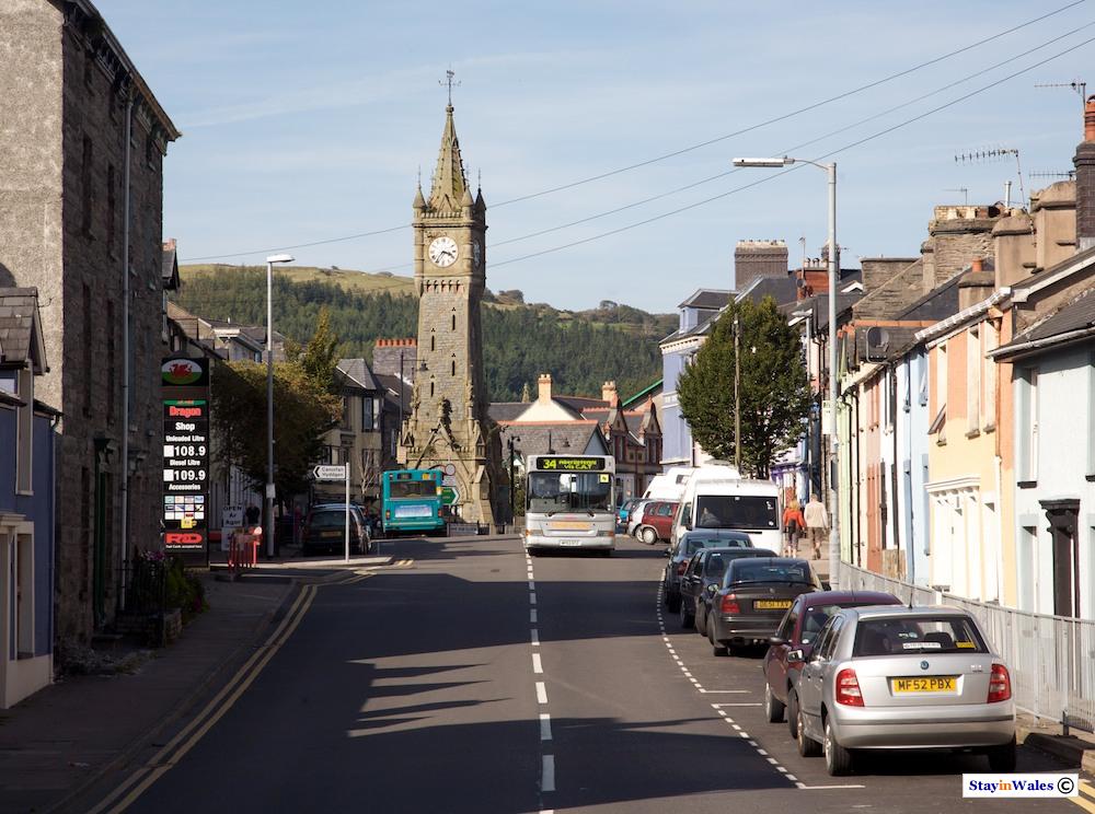 Pentrehedyn, Machynlleth clock tower