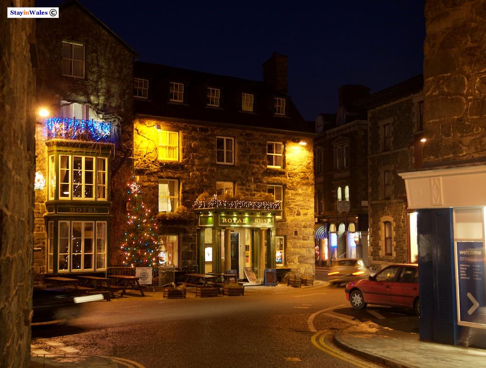 Royal Ship Hotel at Dolgellau