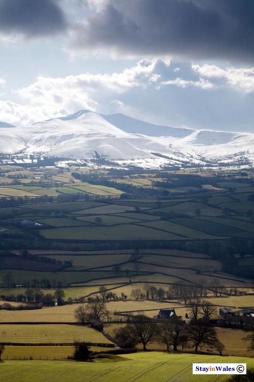 Brecon Beacons seen from Pen-y-Crug