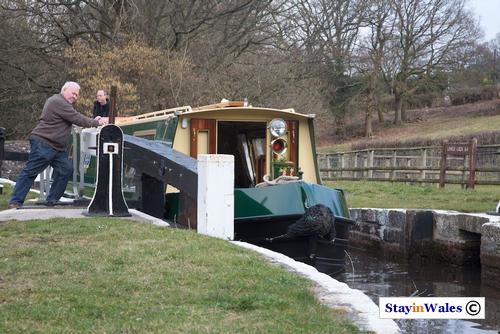 Mon and Brec canal lock 64, Llangynidr