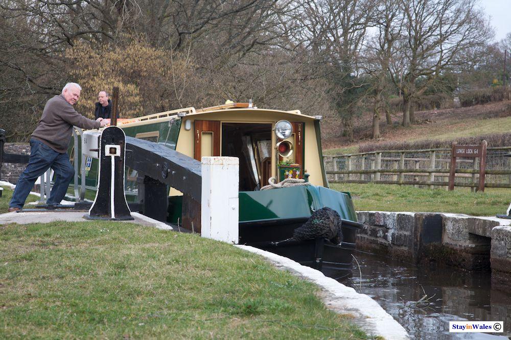 Mon and Brec canal lock 64, Llangynidr