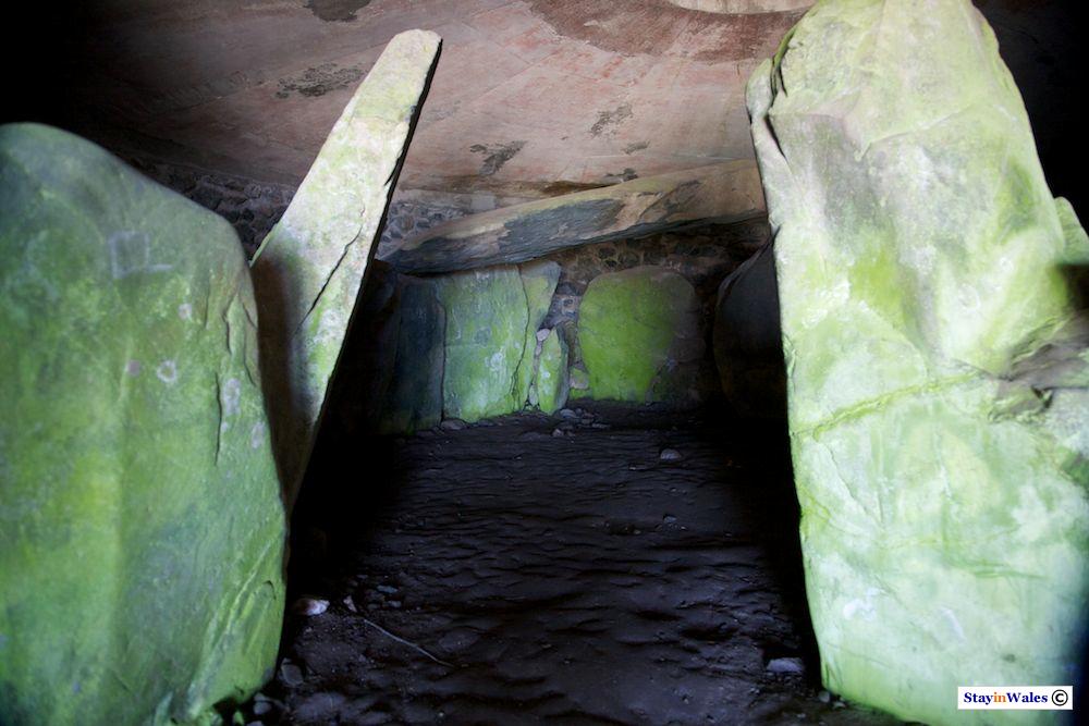 Barclodiad y Gawres, Rhosneigr