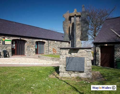 Y Tywysogion Sculpture, Aberffraw