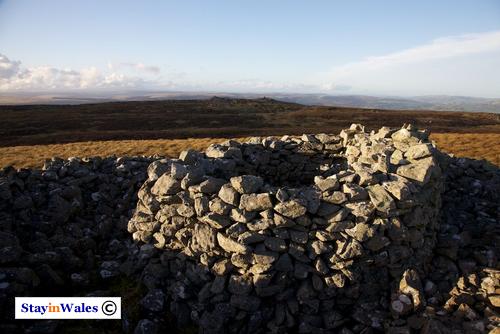 Y Gamriw cairn