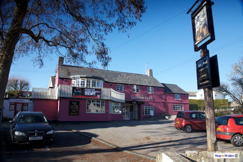 Boverton Castle pub