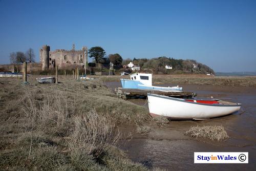 River Coran boats at Laugharne