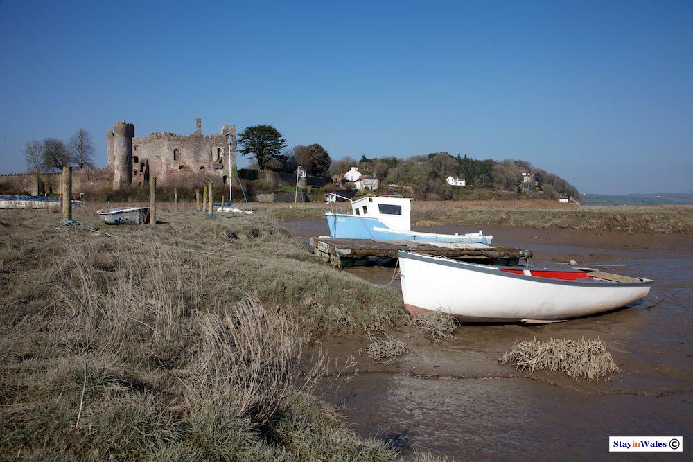 River Coran boats at Laugharne