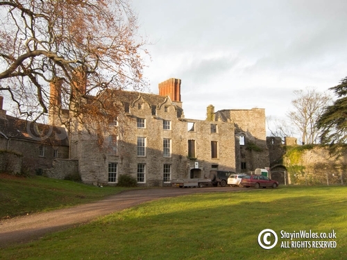 Hay Castle tower and mansion