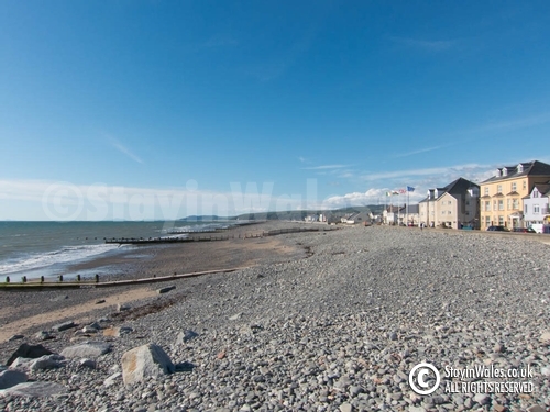 Sunny day at Borth