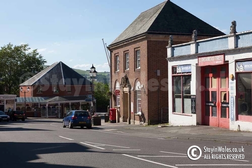 Station Crescent, Llandrindod