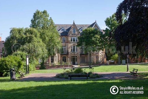 The Manor, Llandrindod