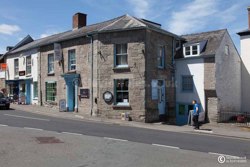 Red Indigo, Hay-on-Wye
