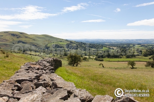 Rhogo, Howey