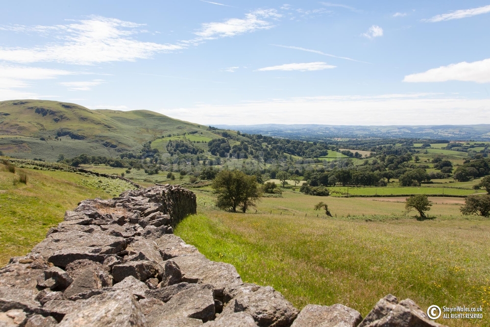 Rhogo, Howey