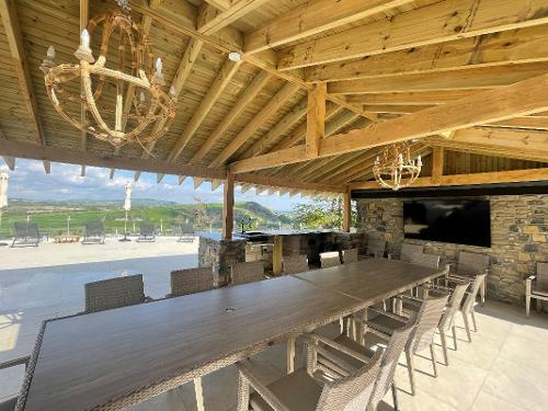 Outdoor Dining Area