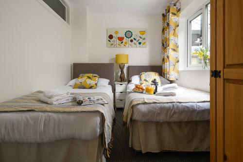 Twin Bedroom