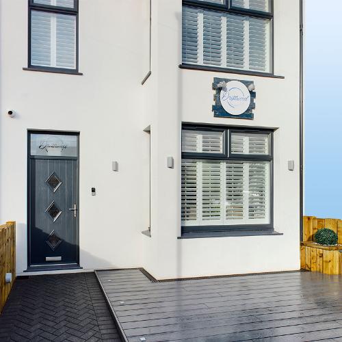 Driftwood Guest House in Rhosneigr