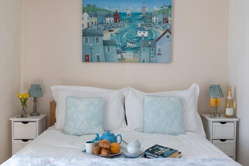 The master bedroom, KS bed, organic linen