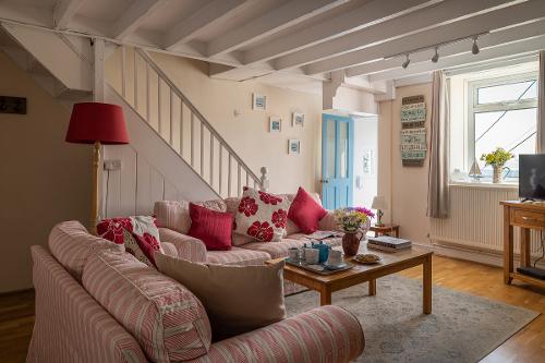 Arallt Holiday Cottage