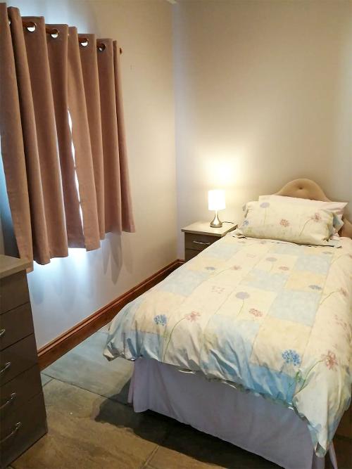 Single bedroom