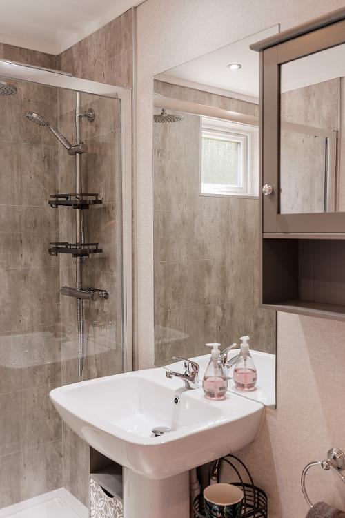 Main bathroom