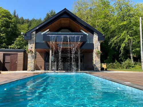 Front view with pool