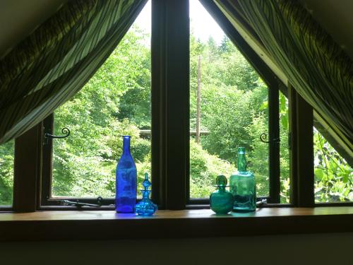 Attic window