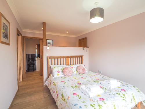 A Peak Into The Ensuite