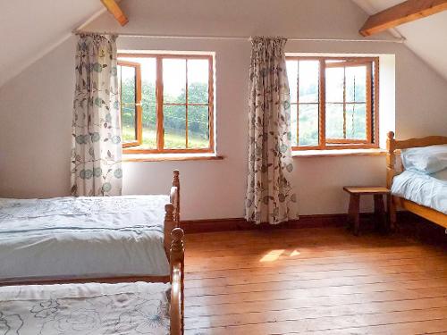 Triple bedroom