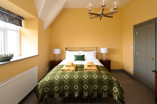 Castell Coch king bedroom