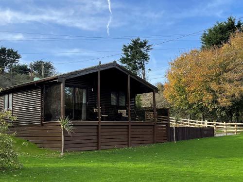 Y Caban Woodland Lodge