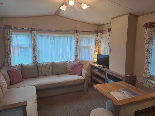 Larch 4 caravan lounge