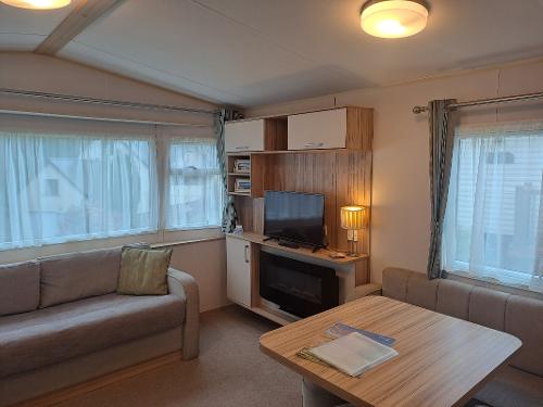 Spruce caravan lounge