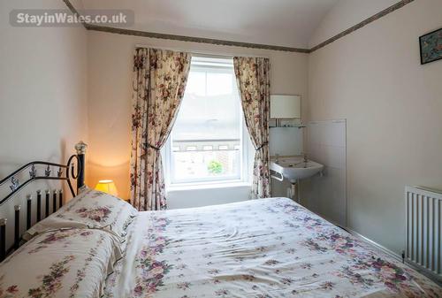 First floor double bedroom