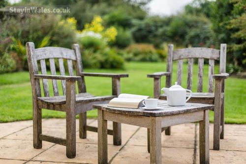Carn Menyn Patio